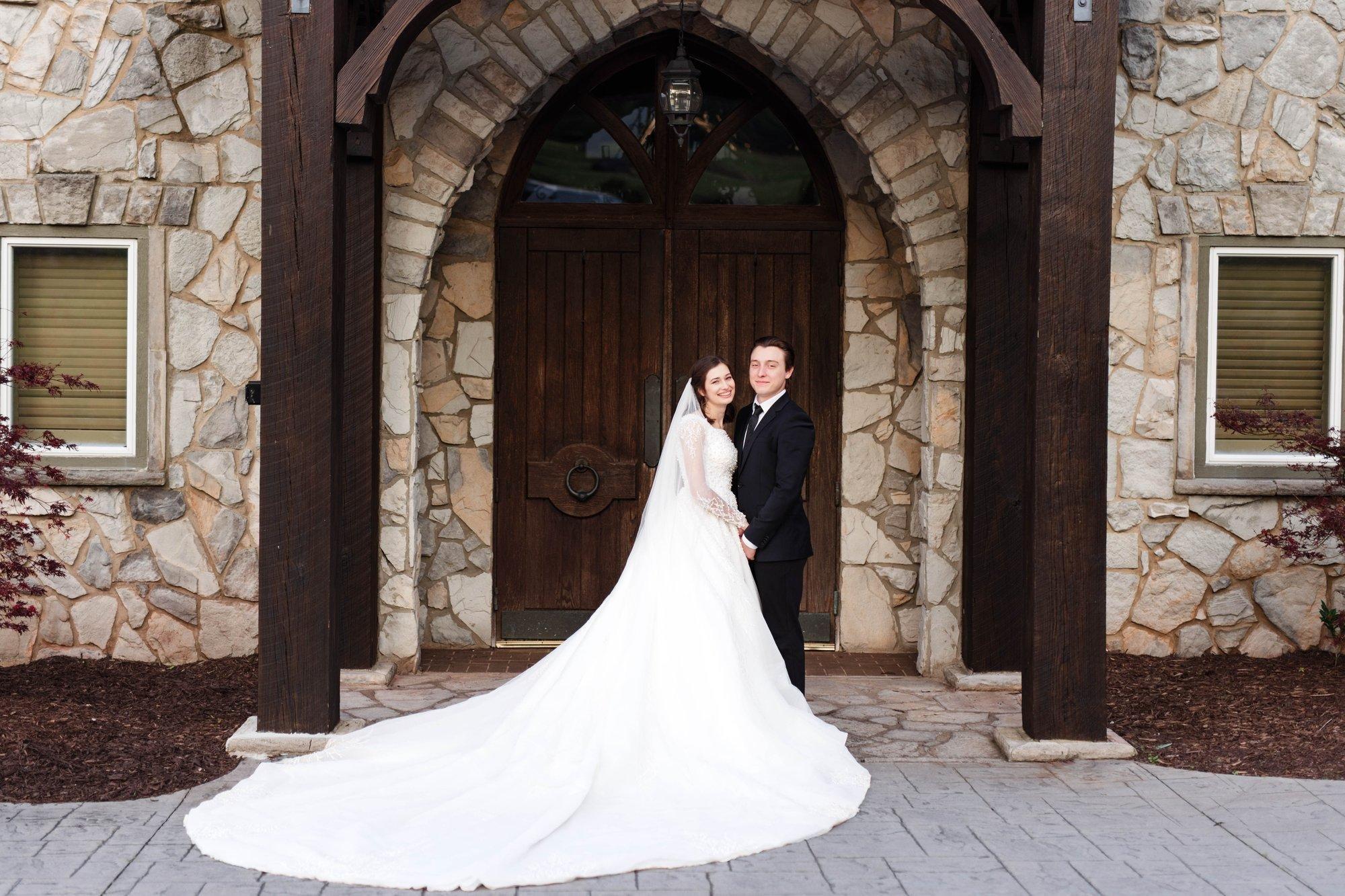 carousel-hero-element image-0