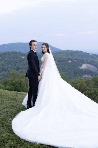 mobile - carousel-hero-element image-4