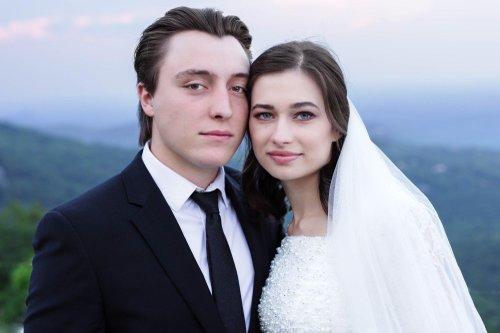 mobile - carousel-hero-element image-2